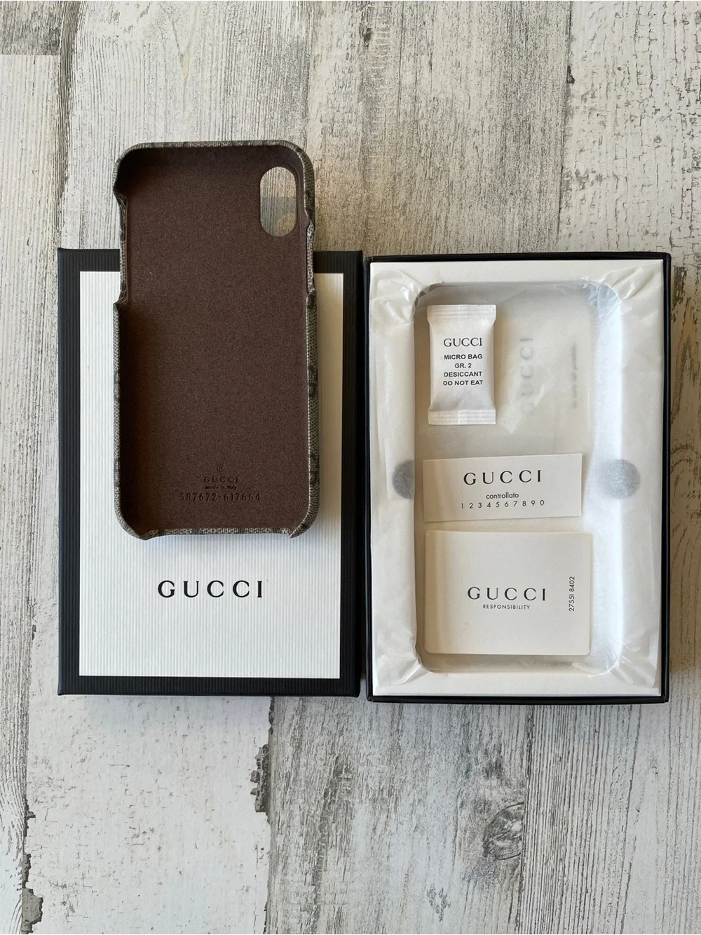 Gucci Tan GG Supreme iPhone X/XS Case with Gold Double GG NEW